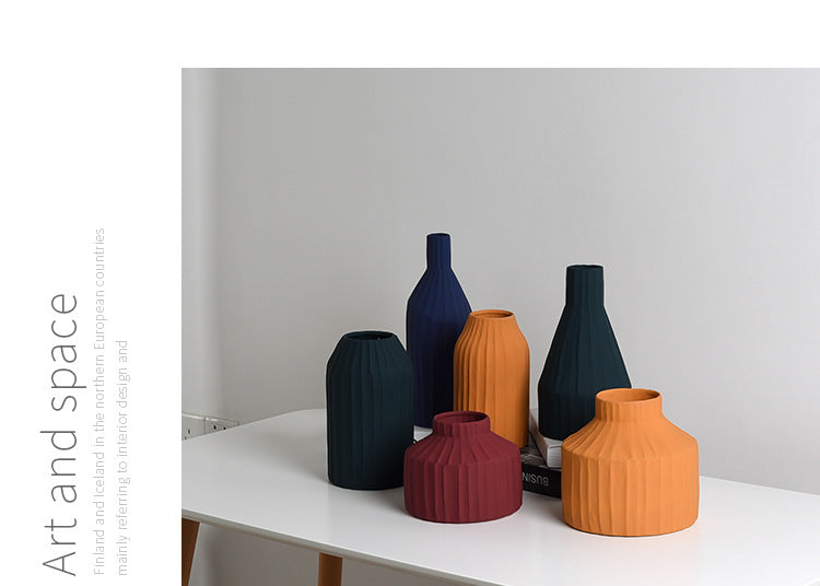 Modern Minimalist Ceramic Vase for Nordic Home Decor